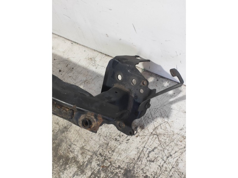 Recambio de refuerzo paragolpes delantero para volkswagen touareg (7la) tdi v10 referencia OEM IAM 7L0807109E  