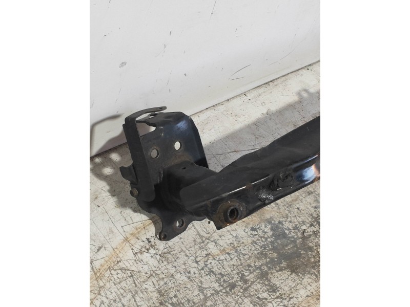 Recambio de refuerzo paragolpes delantero para volkswagen touareg (7la) tdi v10 referencia OEM IAM 7L0807109E  