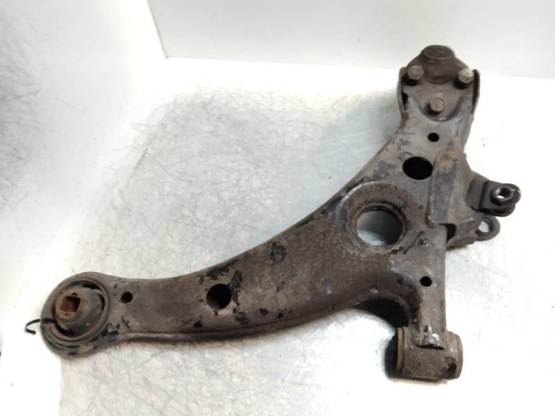 Recambio de brazo suspension inferior delantero izquierdo para toyota avensis berlina (t 22) 1.6 luna (5-ptas.) referencia OEM I