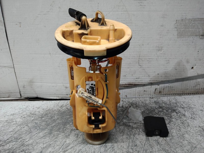 Recambio de bomba combustible para bmw serie 3 berlina (e46) 320d referencia OEM IAM 6750582 228214002002 