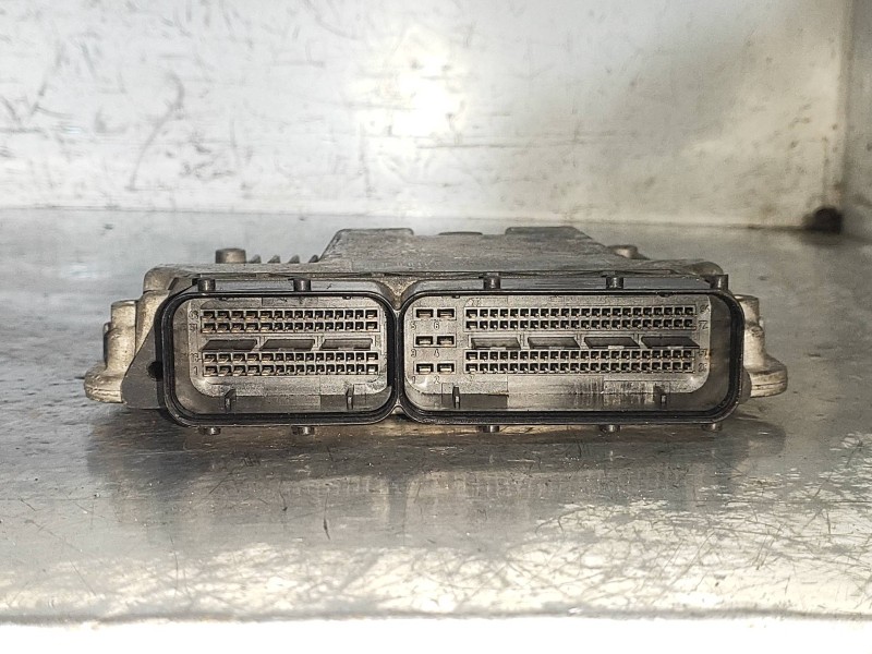 Recambio de centralita motor uce para volkswagen touareg (7la) tdi v10 referencia OEM IAM 0281011481 070906016AA 
