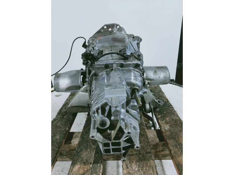 Recambio de caja cambios para audi a4 berlina (b5) 2.4 referencia OEM IAM DVW 23118 5V