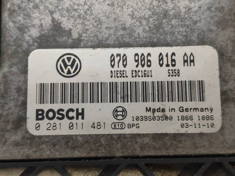 Recambio de centralita motor uce para volkswagen touareg (7la) tdi v10 referencia OEM IAM 0281011481 070906016AA 