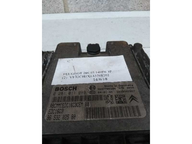 Recambio de centralita motor uce para peugeot 206 berlina x-line referencia OEM IAM 0281011089 9653202580 EDC16C3