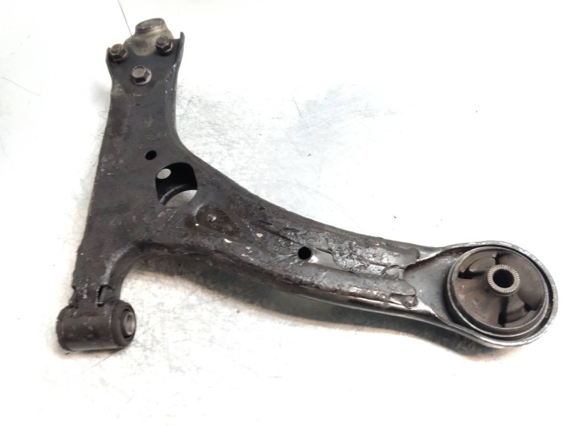 Recambio de brazo suspension inferior delantero izquierdo para toyota avensis berlina (t25) 2.0 16v cat referencia OEM IAM   