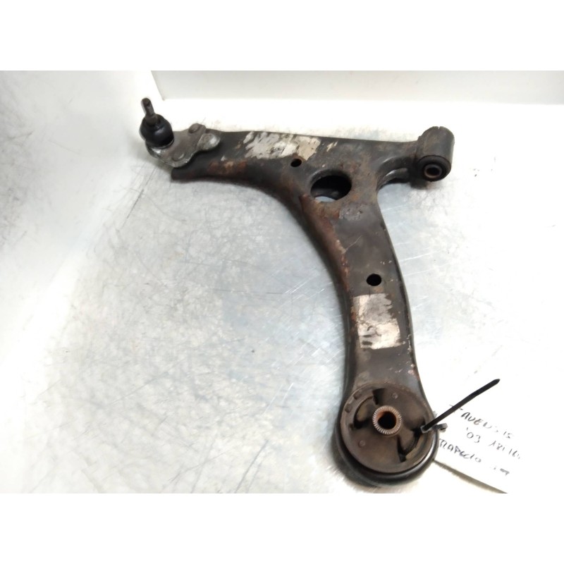 Recambio de brazo suspension inferior delantero izquierdo para toyota avensis berlina (t25) 1.8 sol sedán (4-ptas.) referencia O