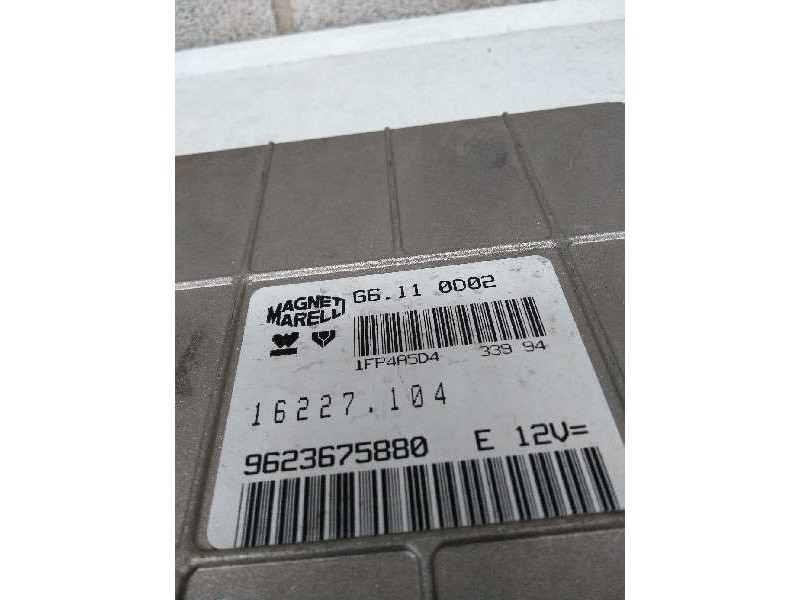 Recambio de centralita motor uce para peugeot 205 berlina referencia OEM IAM 9623675880 G6110D02 16227104