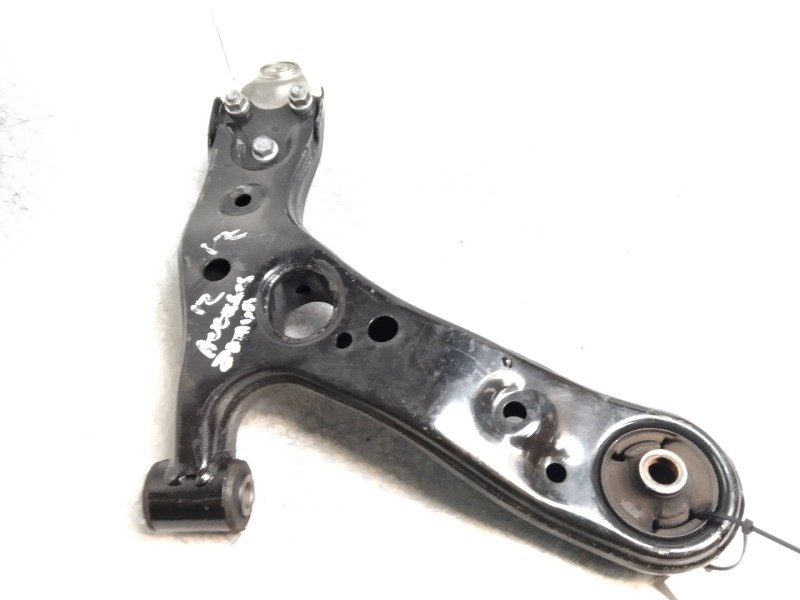 Recambio de brazo suspension inferior delantero izquierdo para toyota avensis cross sport (t27) advance referencia OEM IAM   