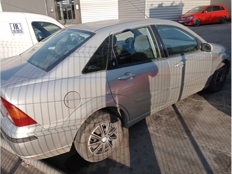ford focus berlina (cak) del año 2002