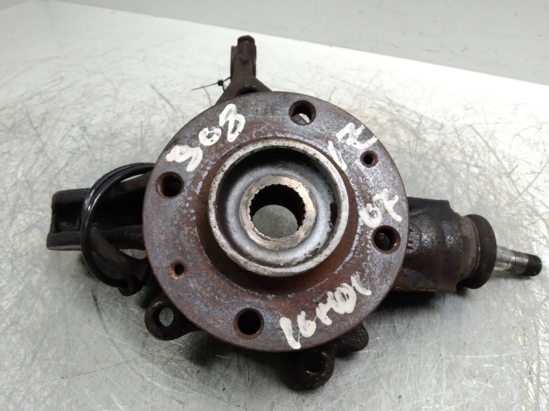 Recambio de mangueta delantera izquierda para peugeot 308 sport referencia OEM IAM   