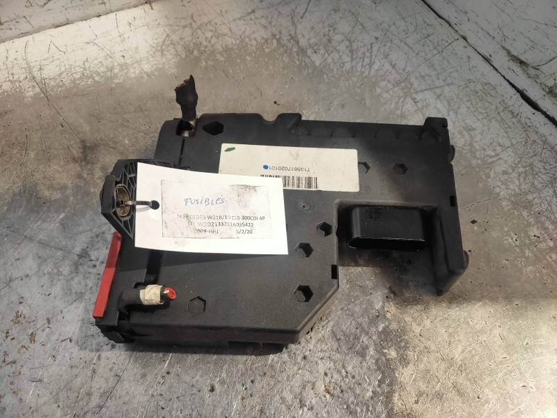 Recambio de caja reles / fusibles para mercedes clase cls (w218) cls 350 cdi be (218.323) referencia OEM IAM 2125400024 22271011