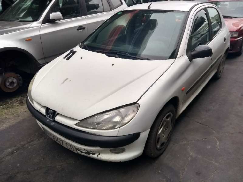 peugeot 206 berlina del año 1999
