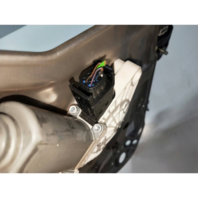 Recambio de elevalunas trasero derecho para mercedes clase cls (w218) cls 350 cdi be (218.323) referencia OEM IAM  2187300479 4P