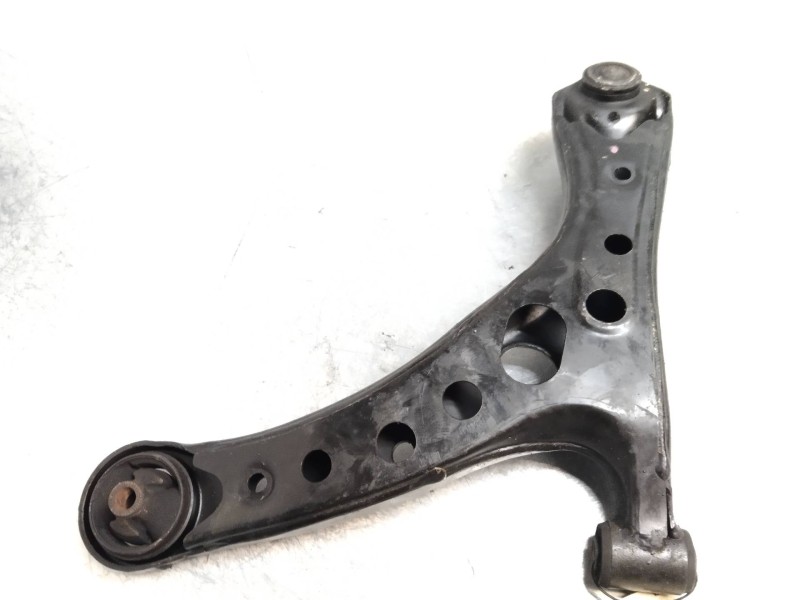 Recambio de brazo suspension inferior delantero derecho para toyota avensis verso (m20) 2.0 turbodiesel cat referencia OEM IAM  