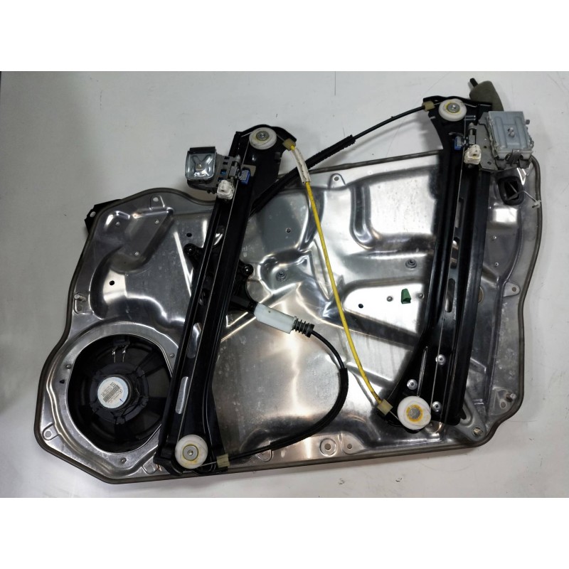 Recambio de elevalunas delantero izquierdo para mercedes clase cls (w218) cls 350 cdi be (218.323) referencia OEM IAM  218720037