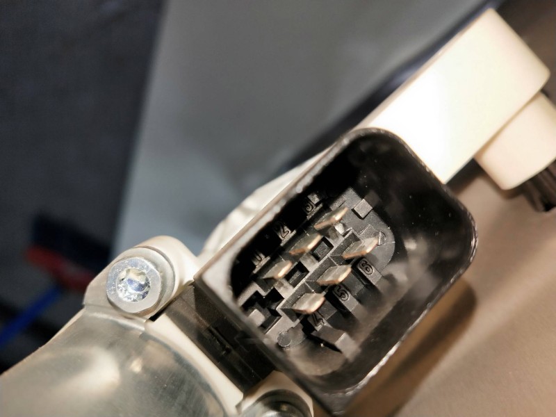 Recambio de elevalunas delantero derecho para mercedes clase cls (w218) cls 350 cdi be (218.323) referencia OEM IAM  2187200479 