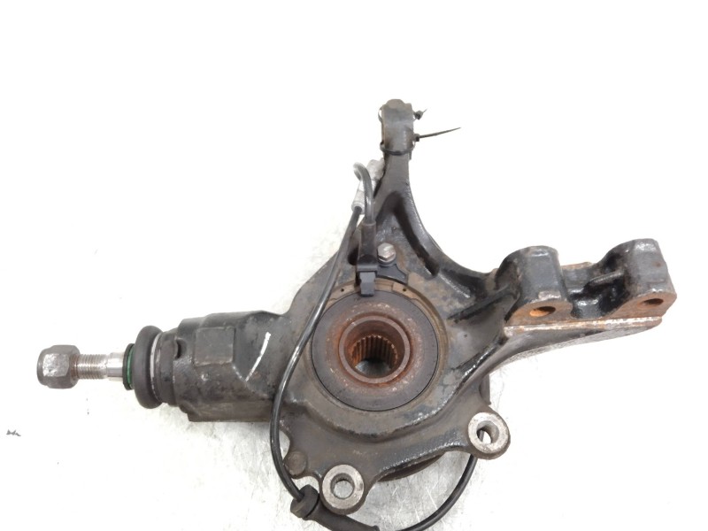 Recambio de mangueta delantera izquierda para peugeot 308 sport referencia OEM IAM   