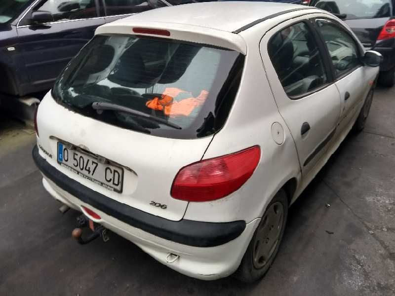 peugeot 206 berlina del año 1999