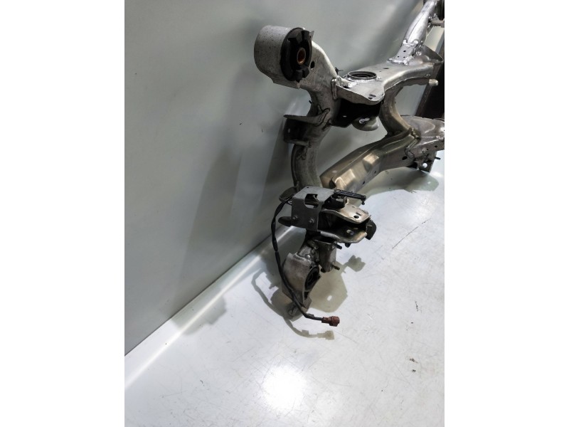 Recambio de puente trasero para nissan 350 z (z33) 3.5 v6 cat referencia OEM IAM   