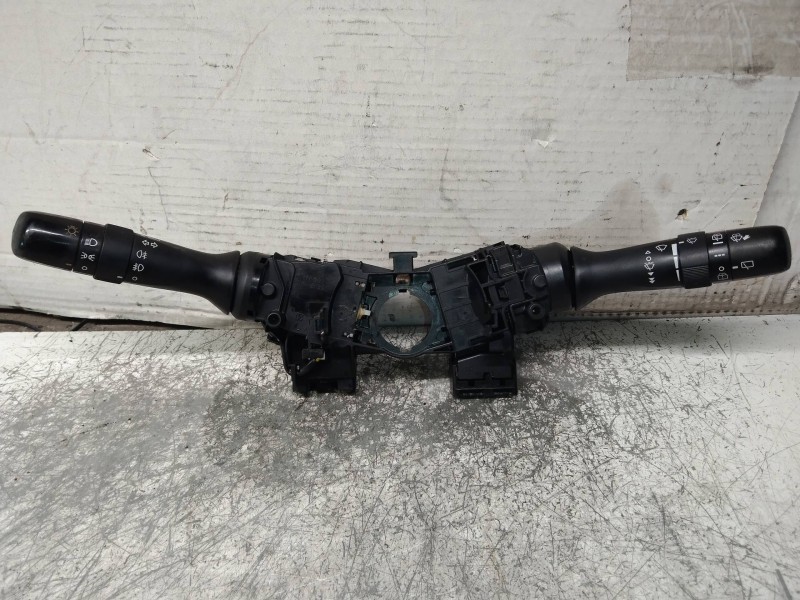 Recambio de mando luces para toyota auris básico referencia OEM IAM 17F001 17F144 