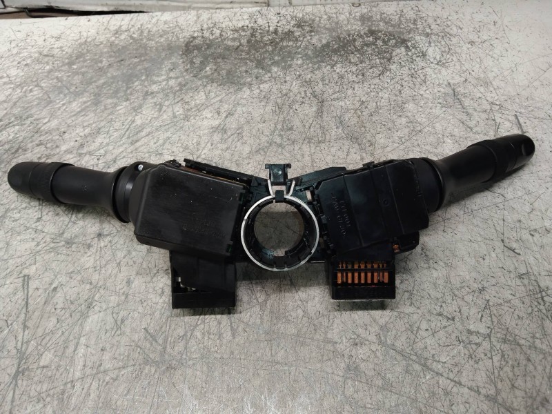 Recambio de mando luces para toyota auris básico referencia OEM IAM 17F001 17F144 