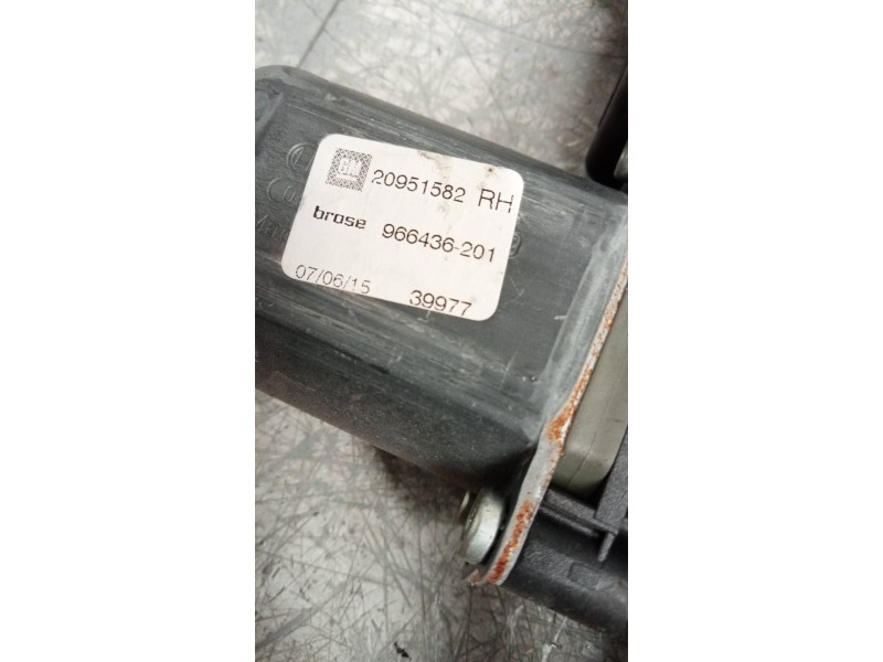 Recambio de elevalunas delantero derecho para opel zafira tourer selective referencia OEM IAM 966436201  