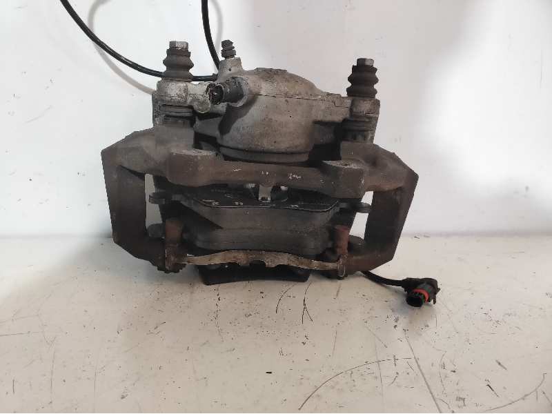 Recambio de pinza freno delantera derecha para mercedes clase cls (w218) cls 350 cdi be (218.323) referencia OEM IAM   204421368