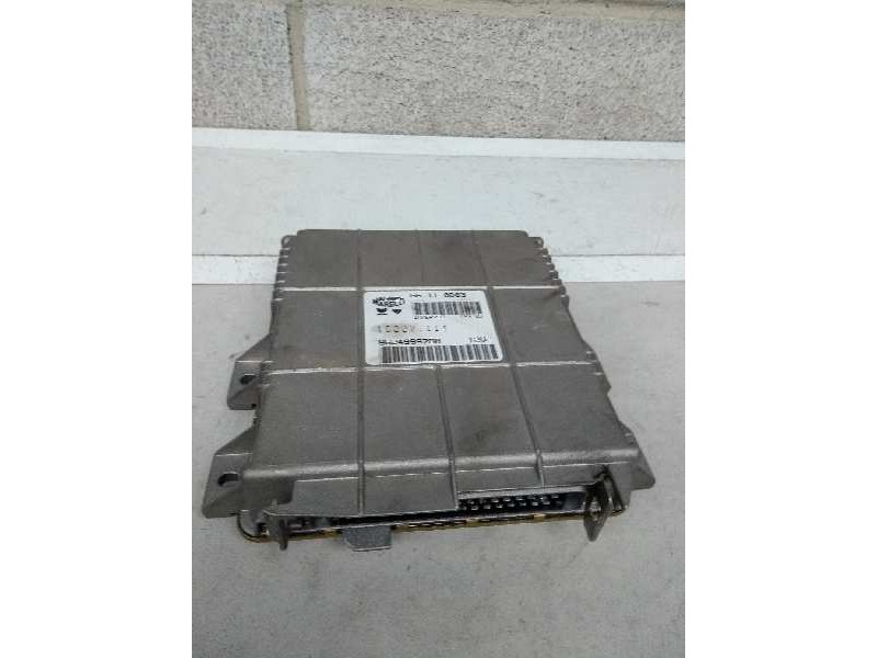 Recambio de centralita motor uce para peugeot 205 berlina 1.1 referencia OEM IAM G6110D03 9624999780 16227114