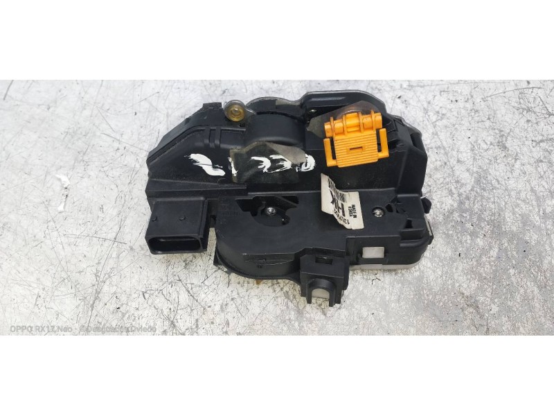 Recambio de motor cierre centralizado delantero izquierdo para opel zafira tourer selective referencia OEM IAM 13579522  