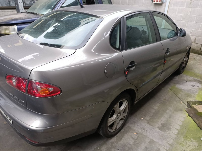 seat cordoba berlina (6l2) del año 2004