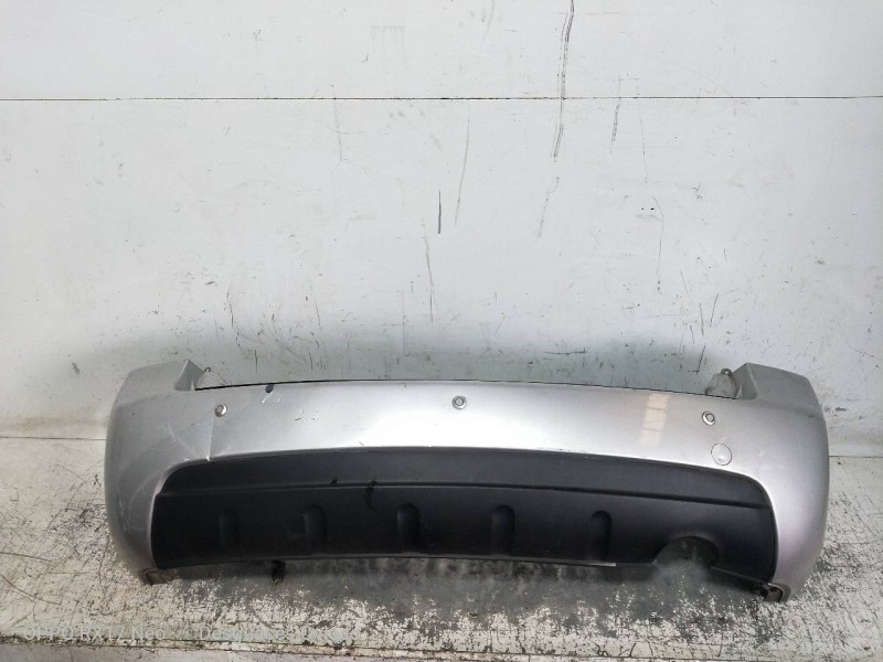 Recambio de paragolpes trasero para kia carens (un) emotion referencia OEM IAM   