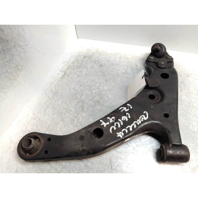 Recambio de brazo suspension inferior delantero izquierdo para toyota corolla (e11) 1.6 16v referencia OEM IAM   