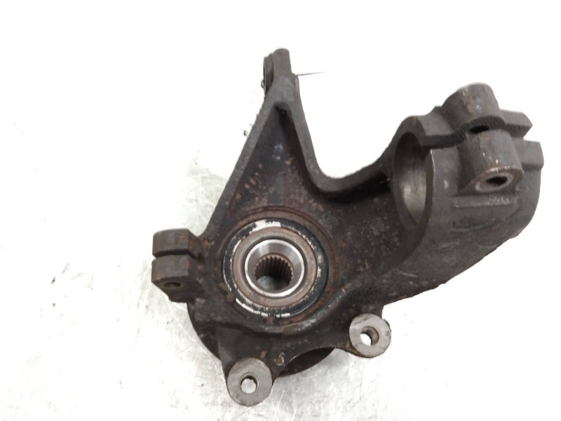 Recambio de mangueta delantera izquierda para peugeot 309 top line automático referencia OEM IAM   