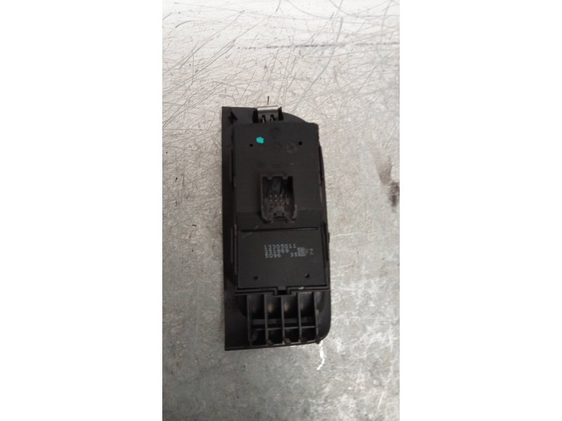 Recambio de mando elevalunas delantero izquierdo para opel zafira tourer selective referencia OEM IAM 13305011  