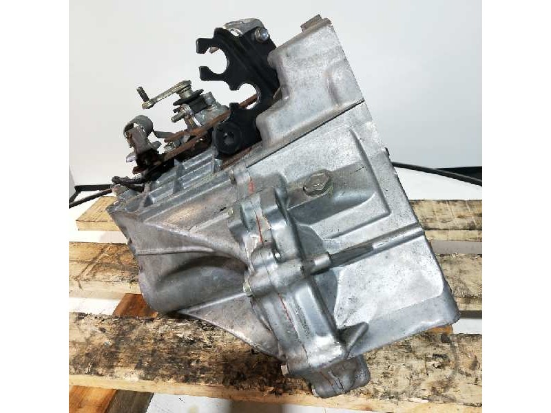 Recambio de caja cambios para peugeot 107 rc-line referencia OEM IAM 20TT01 0913984 