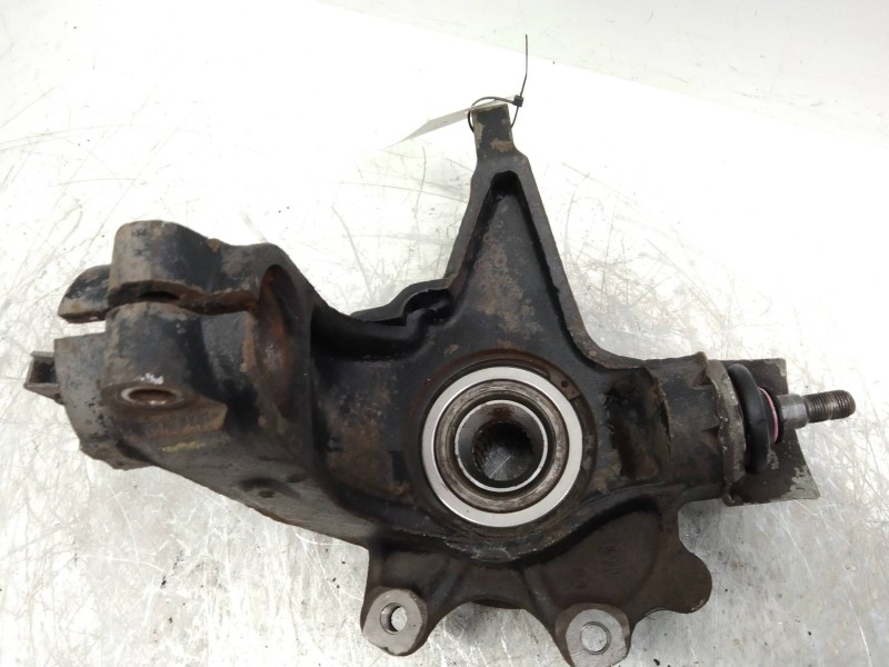 Recambio de mangueta delantera derecha para peugeot 405 berlina 1.9 turbodiesel referencia OEM IAM   