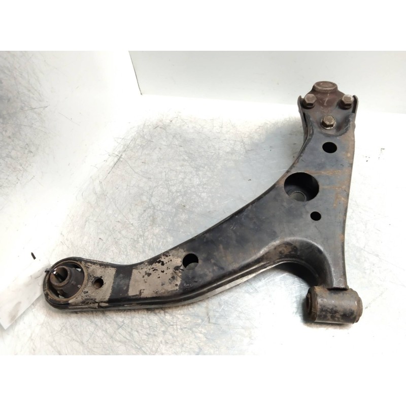 Recambio de brazo suspension inferior delantero derecho para toyota corolla (e11) 1.4 16v cat referencia OEM IAM   