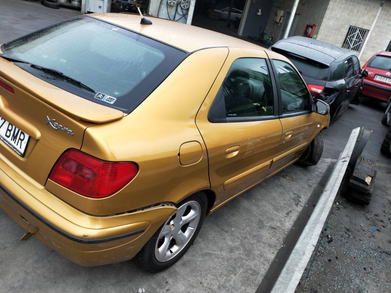 citroen xsara berlina del año 2001