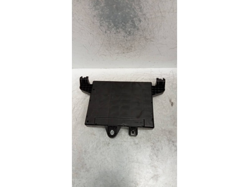 Recambio de caja reles / fusibles para opel zafira tourer selective referencia OEM IAM 13449202 365927271 