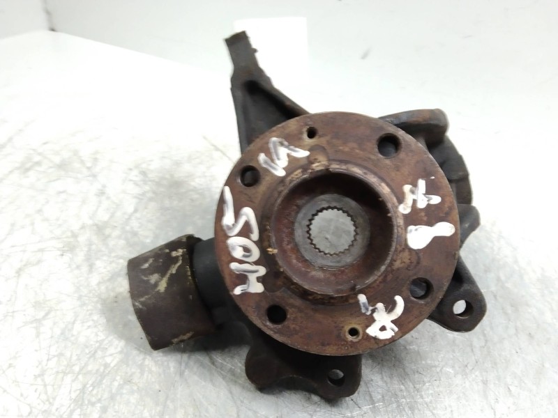 Recambio de mangueta delantera derecha para peugeot 405 berlina 1.9 cat referencia OEM IAM   