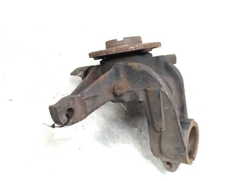 Recambio de mangueta delantera izquierda para peugeot 405 berlina 1.9 cat referencia OEM IAM   