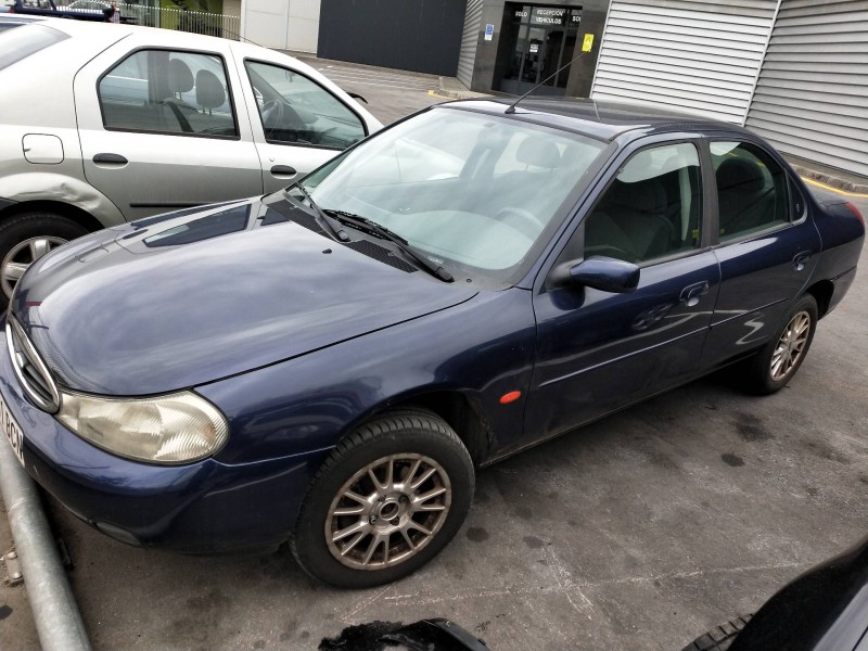 ford mondeo berlina (gd) del año 2000
