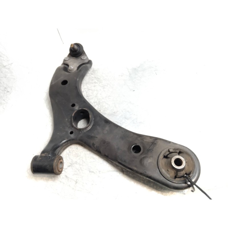Recambio de brazo suspension inferior delantero derecho para toyota corolla (e15) 2.0 turbodiesel cat referencia OEM IAM   