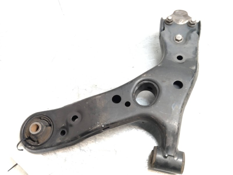 Recambio de brazo suspension inferior delantero derecho para toyota corolla (e15) 2.0 turbodiesel cat referencia OEM IAM   