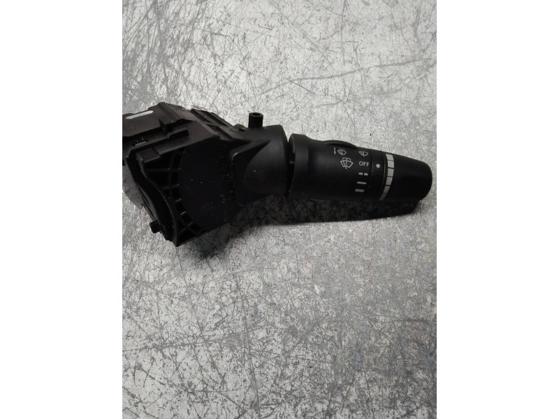 Recambio de mando limpia para nissan primera berlina (p12) tekna referencia OEM IAM 25260AV715  