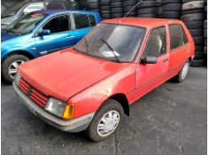 peugeot 205 berlina del año 1987