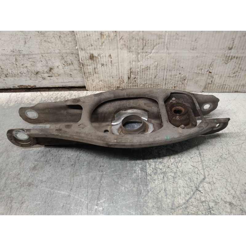 Recambio de brazo suspension inferior trasero derecho para bmw serie 1 berlina (e81/e87) 120d referencia OEM IAM   