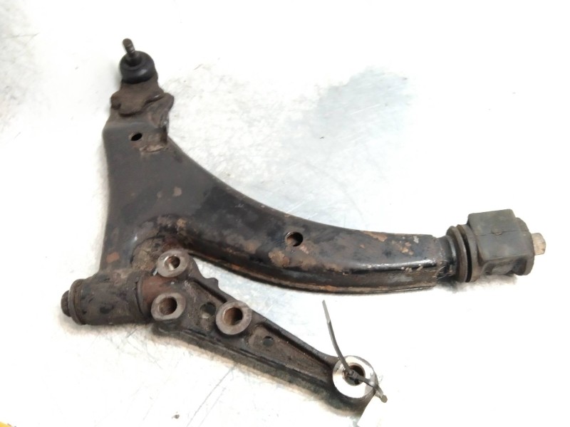 Recambio de brazo suspension inferior delantero derecho para toyota celica gt 2.0 referencia OEM IAM   