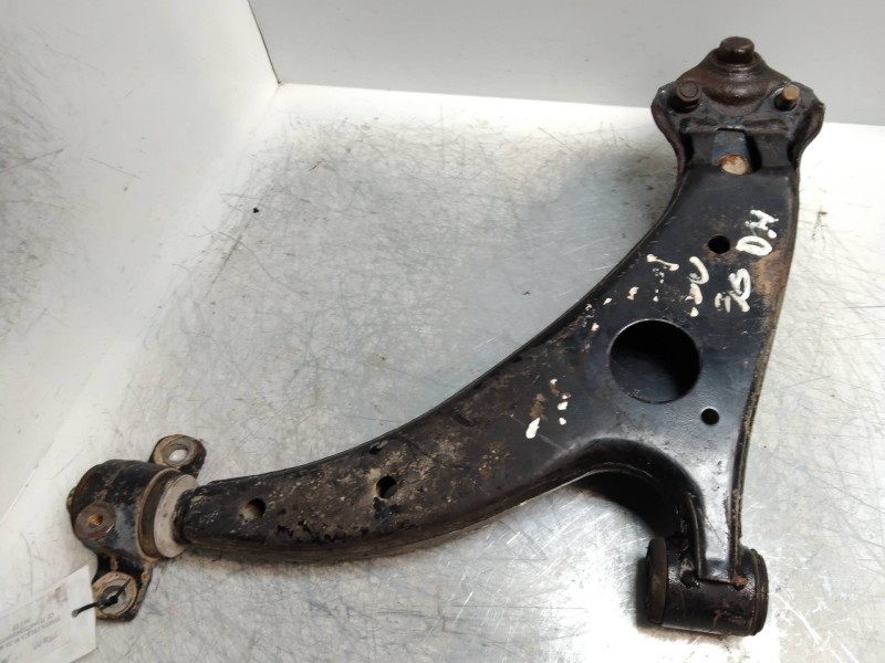 Recambio de brazo suspension inferior delantero derecho para toyota celica (t18) 2.0 gti referencia OEM IAM   