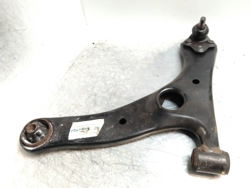 Recambio de brazo suspension inferior delantero izquierdo para toyota celica (t23) 1.8 16v cat referencia OEM IAM   